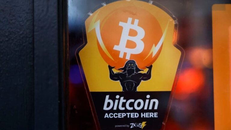 Bitcoins record voltages above $ 118,000. Where the crypto goes.