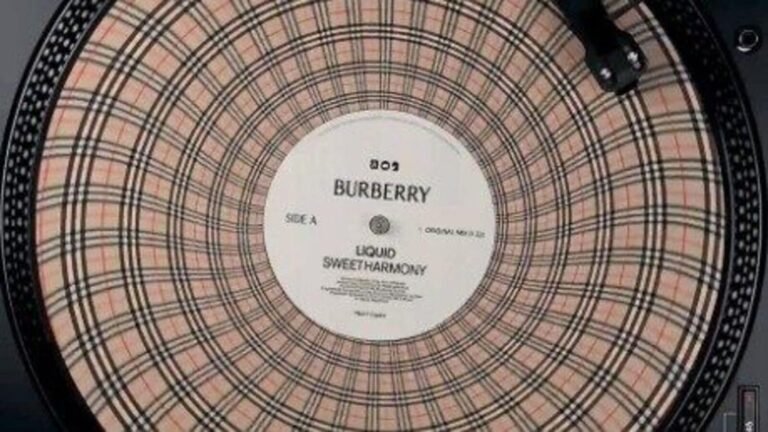 Burberry’s fascinating vinyl plates are nothing but optical illusion Tech Word News