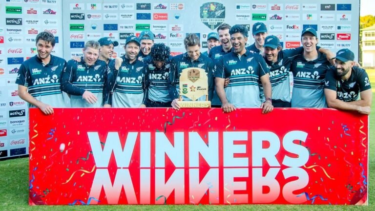 Matt Henry leads New Zealand on the T20 Tri-Series title victory over South Africa