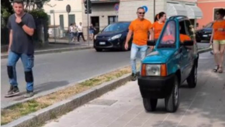 Optical illusion on wheels? Italian man transforms ’93 Flat Panda into the thinnest car! | Tech Word News