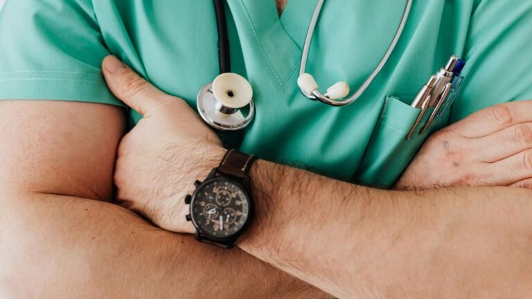 Dr. Indian origin in the US reportedly offered drugs in exchange for sex | Tech Word News