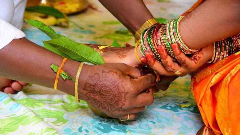 The woman regrets the submission of a false dowry, cases of domestic violence against her husband; Netizens React, ‘Indian Men: Save Offief Yourse’ | Tech Word News
