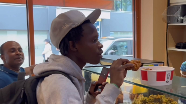 Watch: African-Brnit man killed chicken in London’s vegetarian restaurant IskCon | Tech Word News