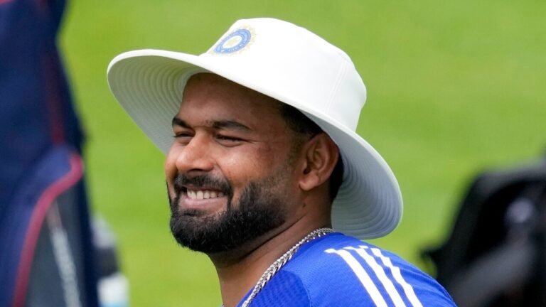 Rishabh Pant explains the shake of the stump: some jokes, mostly coaching