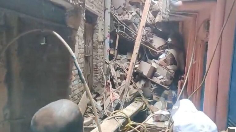 Updating the collapse of the Seelampura building: The number of victims increases to six, 8 injured, rescue efforts are still in progress | Tech Word News