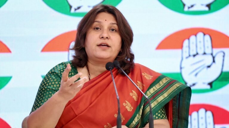 “Rahul Gandhi has already warned”: Congress because Trump deposits 25% of tariffs in India; It says “This will affect our economy” Tech Word News
