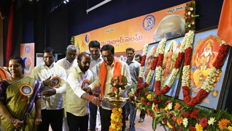 Minister of Health Andhra Pradesh requires industry Indianization