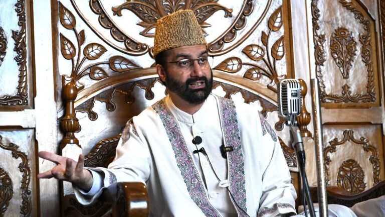 Mirwaiz Showers rare praise for J&K deputies to enhance the “Cashmir situation” in parliament