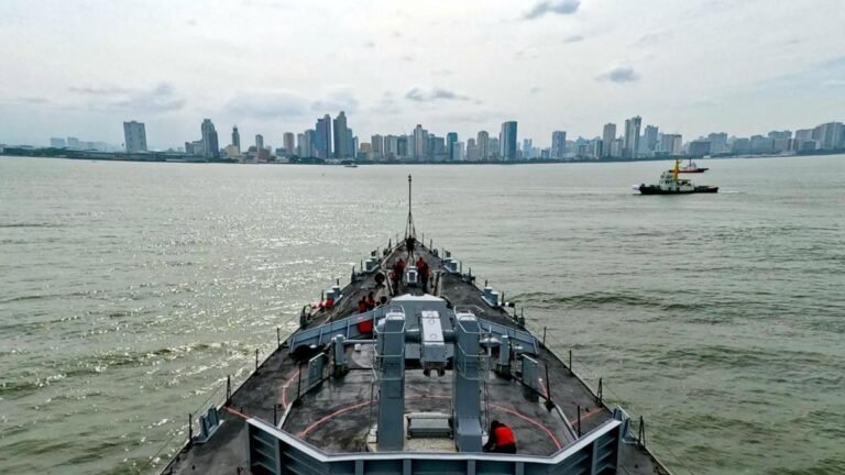 The Eastern Fleet of the Indian Navy arrives in Manila to strengthen Indo-Tichoral ties