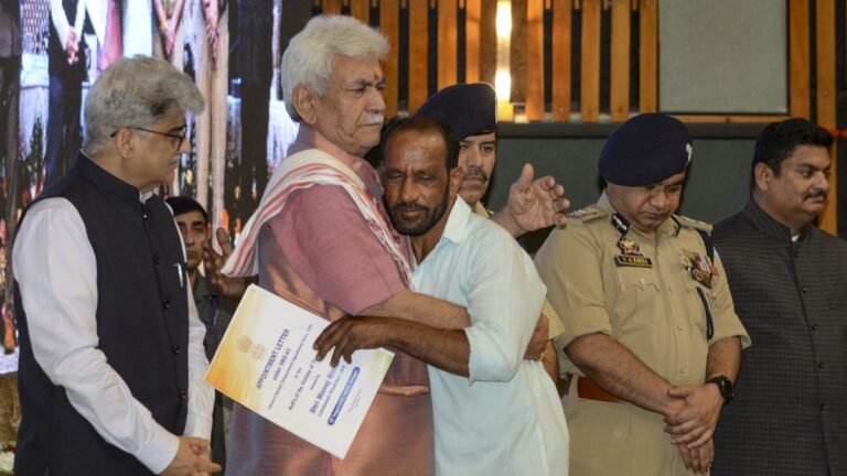 Emotional scenes like J&K LG Sinha transmits 158 related terror victims