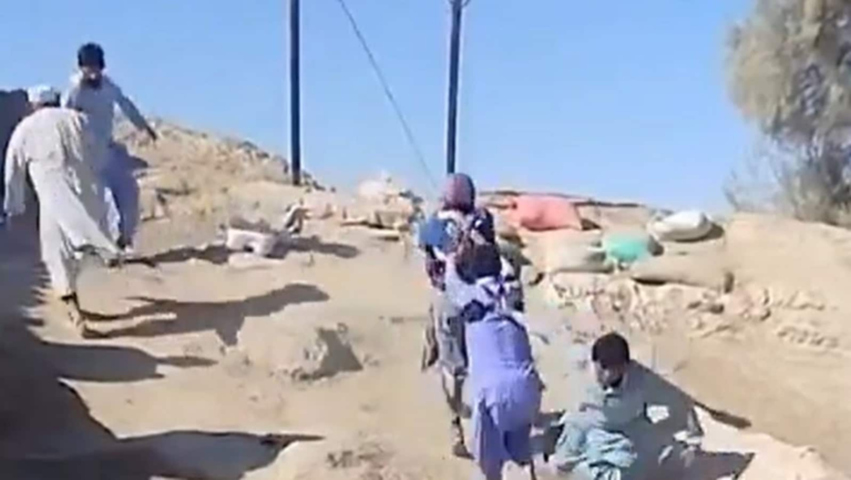 Viral Video: Slingshot Slingshot ‘Oppingos through Afghanistan-Pakistan; Netizens calls this “ingenuity inventiveness” | Tech Word News