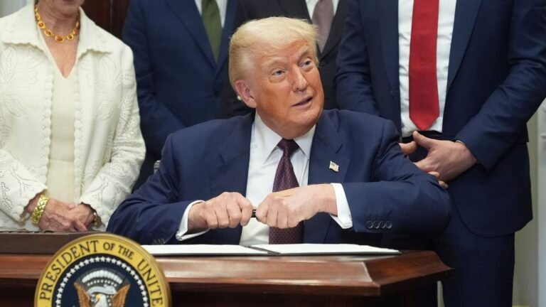 VIDEO: Donald Trump shoots back the question “tariffs in his first term” – fought madness. Tech Word News
