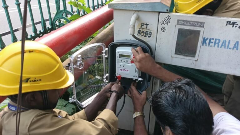 The State Electric Council of Kerala begins the introduction of an intelligent meter under an alternative implementation model