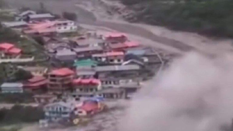 The inhabitants scream when the cloudburst ravage Uttarakhand’s dharali and uttarkashi; 4 Dead Watch a viral video | Tech Word News