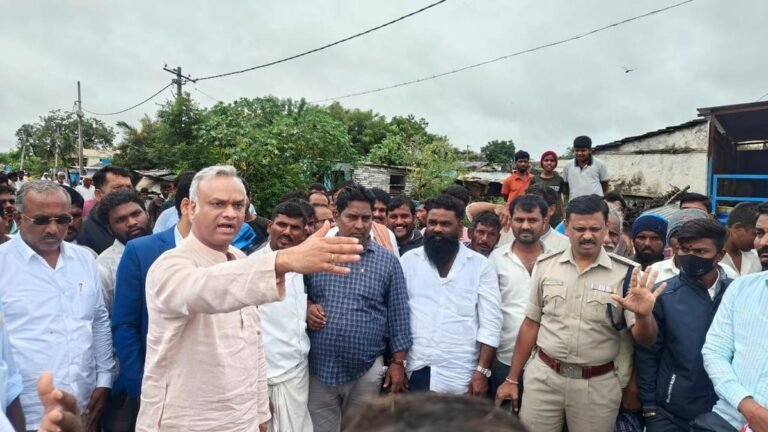 PRIYANK KHARGE visits more villages affected by floods in Kalaburagi, promises measures to help