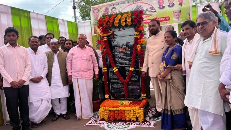 Minister of Transport Ramaling Reddy will lay the cornerstone behind the bus rack £ 5 in Aland