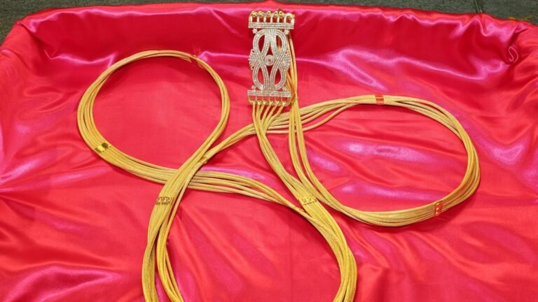 Golden ‘Yagnopaveetam’ worth 3,86 GBP Crore donated by Turumala Temple