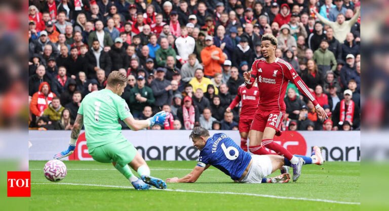 Premier League: Liverpool Down Everton to keep the perfect start | Football News – The Tech Word News
