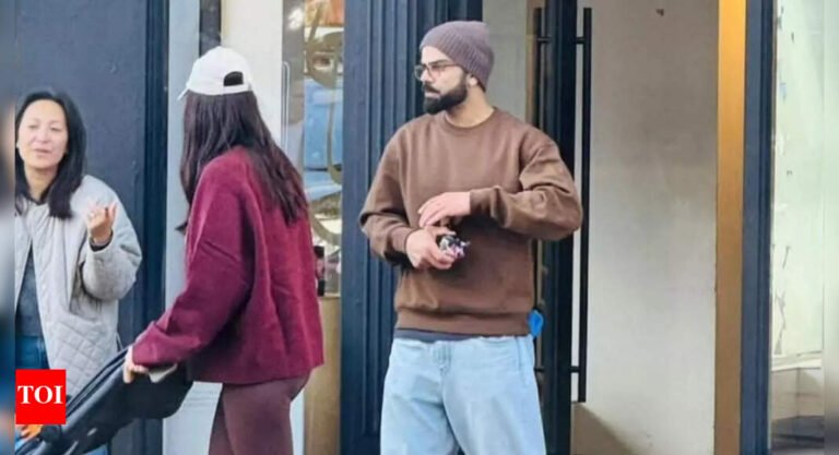 Photos: Virat Kohli saw Beanie in London Street together with Anushka Sharma | Off the Field News – The Tech Word News