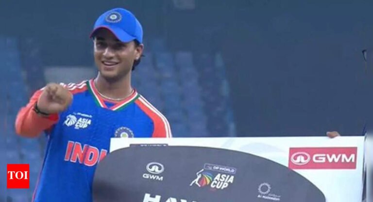‘Oye Raju da munda’: SHUBMAN GILL turns the cheerleader for childhood friend Abhishek Sharma – Watch | Cricket news – The Tech Word News