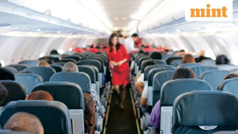 Visa shock before take -off? Viral videos, posts claim that many leaflets are dismantled after Trump’s fee for $ 100,000 H-1B Visa Feat | Tech Word News
