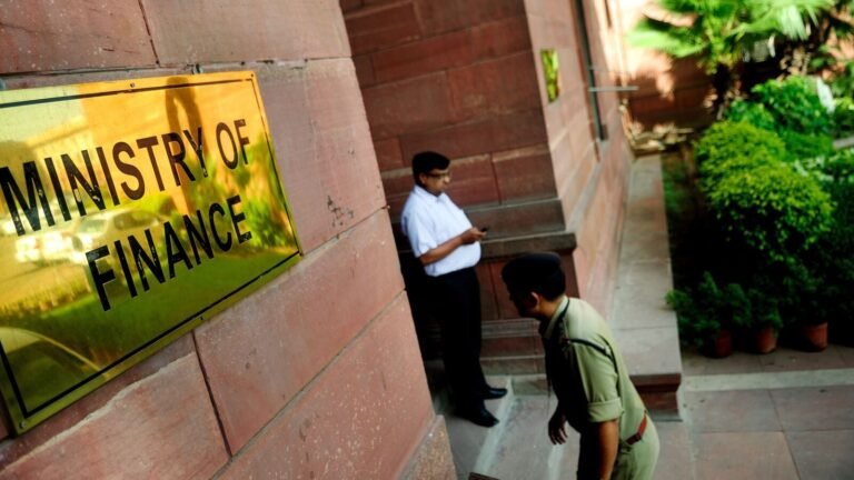 The aim of how the Indian medium -term review is to support job creation