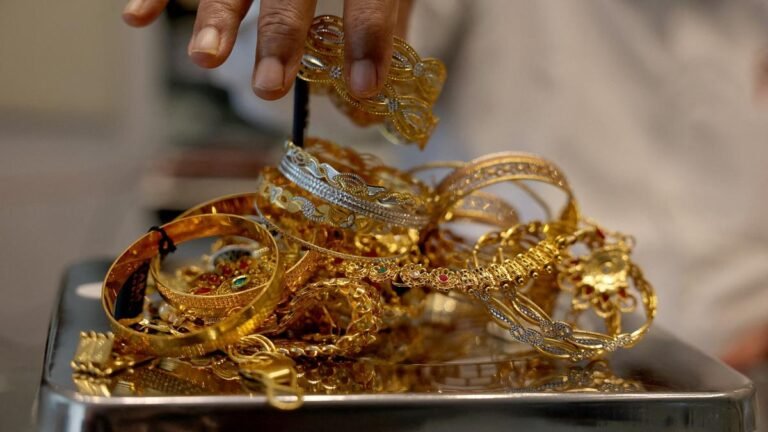 The Andhra Pradesh government warns the Mangalagiri Golden Cluster of Association of Land Association