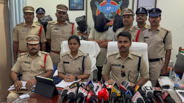The case of murder of Monyylendara resolved as a police proddatur arrest six