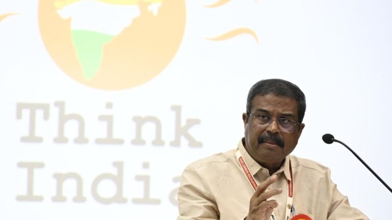 Tn govt. Pradhan cannot express his political priority over students’ interests
