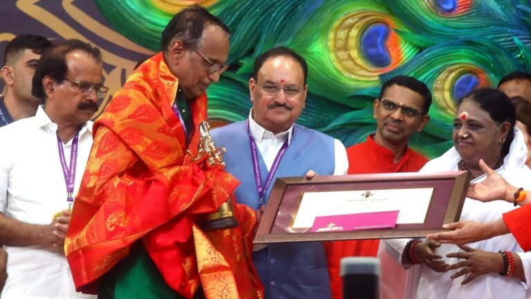 Mat’s birthday celebrated in Amritapuri