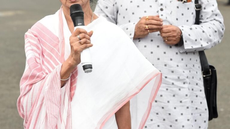 Mamata urges people on the border with Nepal to keep peace