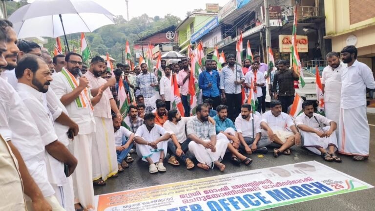 Congress workers accept a march and are looking for a restoration of road work
