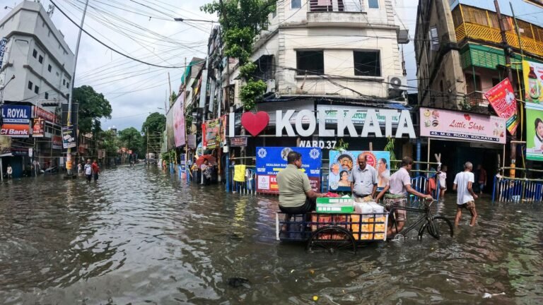 TMC, BJP CLASH AS 10 DIE IN KOLKATA RAINS Before Durga Puja, IMD warns of more rain: 10 points | Tech Word News