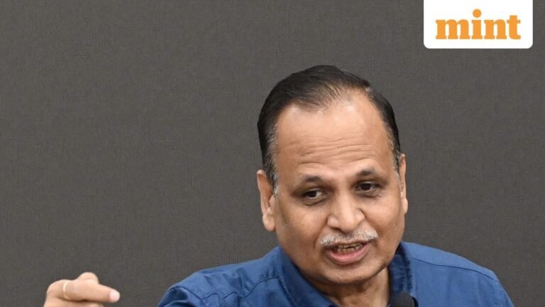 Satyendar Jain in fresh problems? ED connects assets worth 7.44 Crore in the case of PMLA | Tech Word News