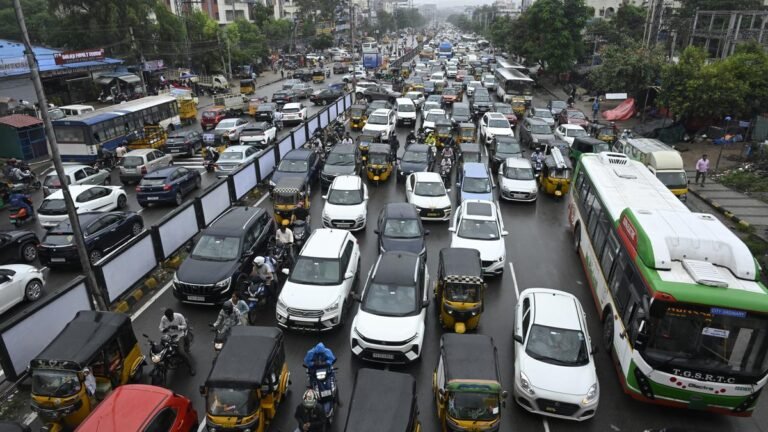 Allwyn Junction Chaos: Hyderabad’s West-East Link Using with more than 5 lakh vehicles a day