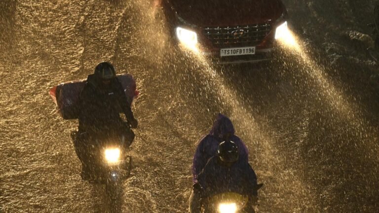 Secunderabad records 123 mm as heavy rains dough Hyderabad, triggering waterlogging and traffic chaos