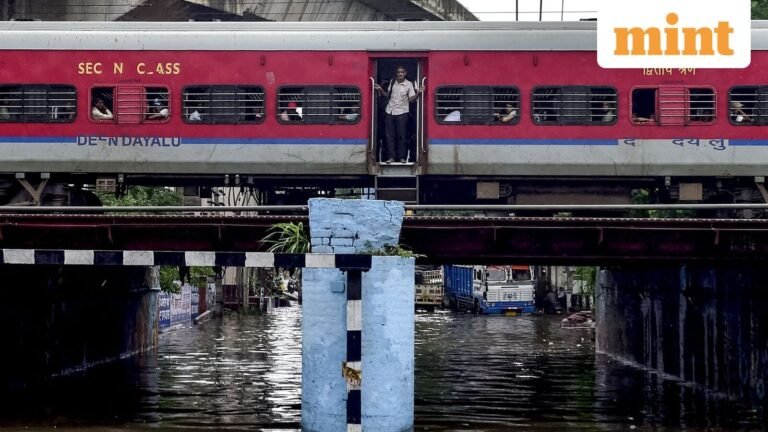 Bengaluru, Bombai 30 years of waiting ends! Govt approves a new direct superfast train between two cities Tech Word News