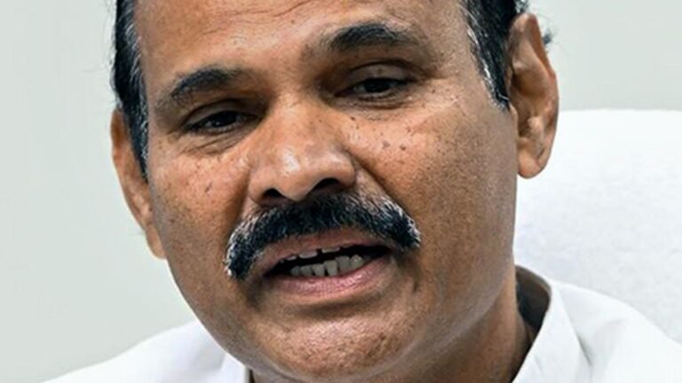 The Minister wins the leader YSRCP for the debate on the fertilizer supply in AP