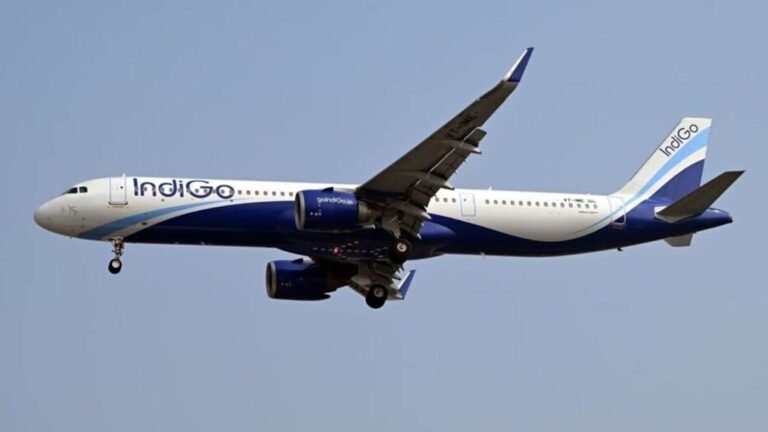 The flight Delhi-Kokata Indigo sees chaos as a crew, the leaflet meets through the slogan Har Har Mahadev | Tech Word News