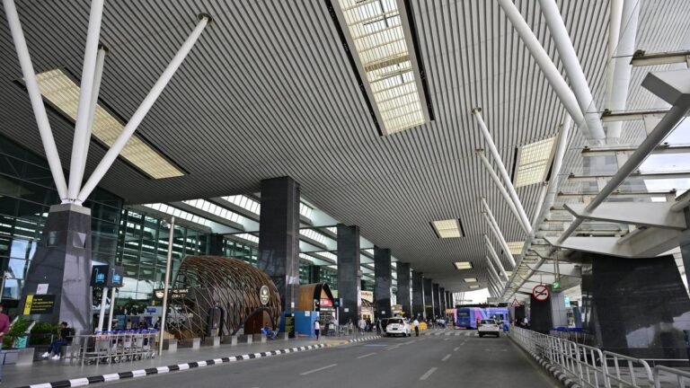 Airports may face a reduction in fees for bad personal services