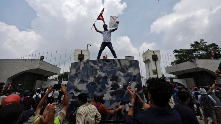 “Authoritarian attitude”: Genz Nepalese protesters enter the parliament building in the middle of a series before the ban on social media | Tech Word News