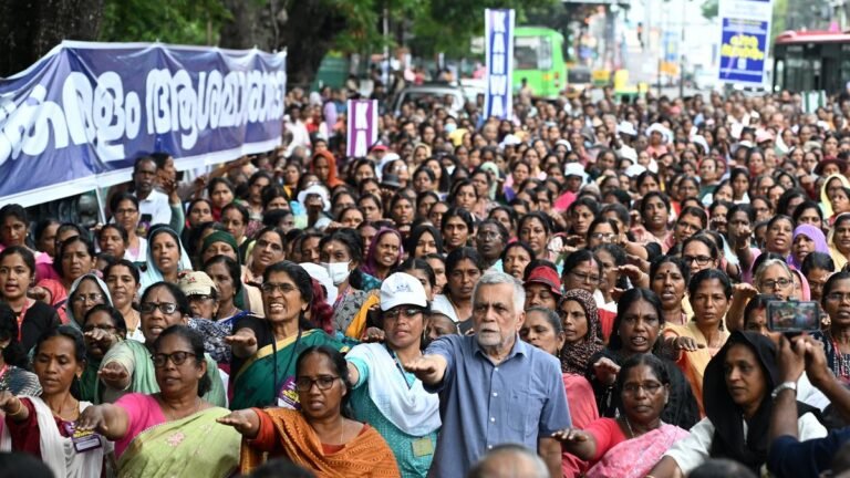 Ashas March to Cliff House 22 October