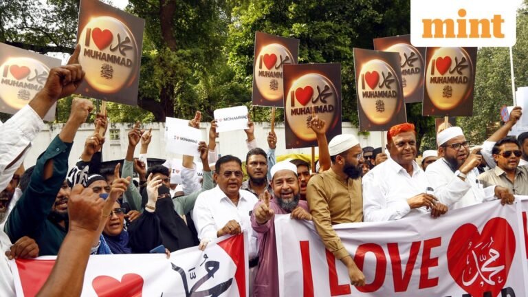 “I love Mohammad” Protests in UP’S BAREILLY: Stones Pelted after Friday’s prayers, police lathi Tech Word News
