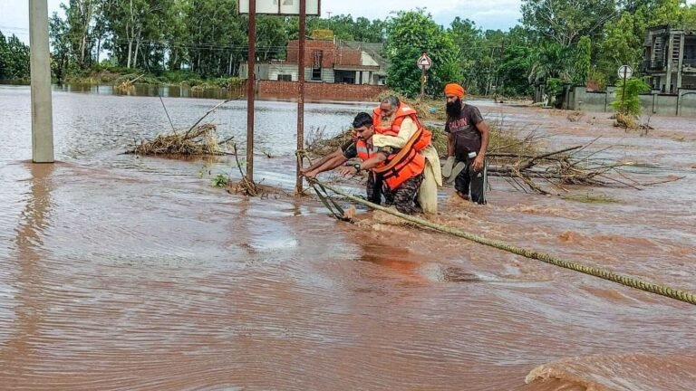 AAP GOVT is looking for a package of 20,000 GBP relief before visiting PM Narendry Modi in Pandjab intervening flood | Tech Word News