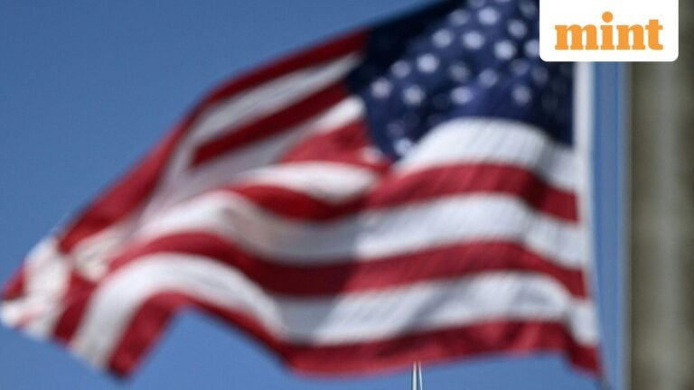 In the second quarter, the US economy spread at a surprise 3.8% tempo – what supports growth? | Tech Word News