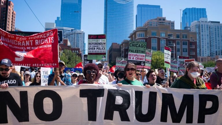 Massive protests Labor Day in New York and Chicago against Trump’s politicians, billionaires Tech Word News