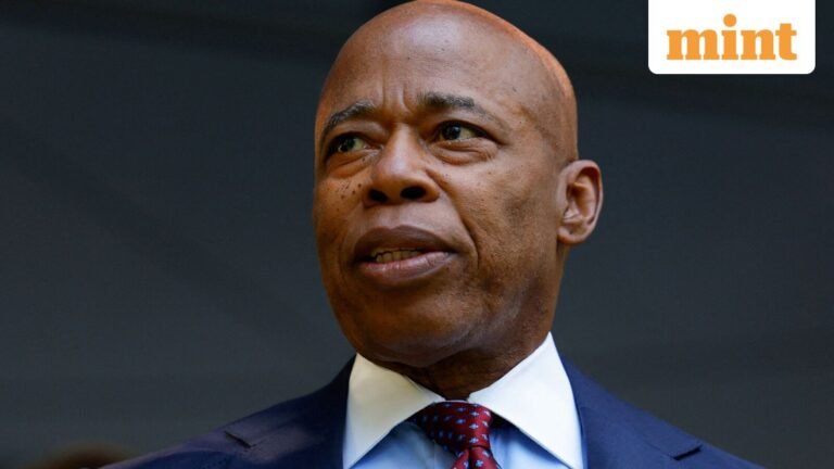 The mayor of NYC Eric Adams ends the re -election campaign and the race leaves Mamdani and Cuomo | Tech Word News