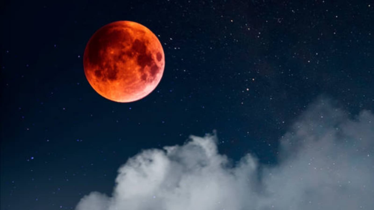 LUNAR ECLIPSE TODAY: Why Moon Decorned? Facts about Blood Moon Tech Word News