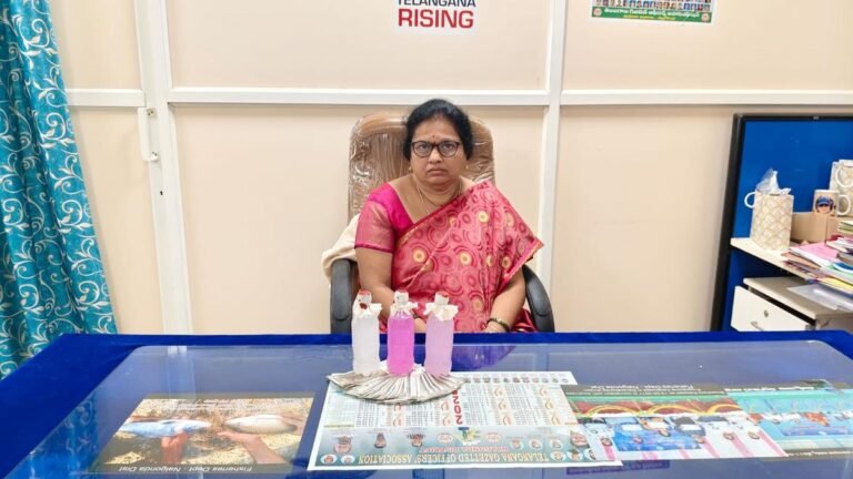 Fishing official on the Nalgonda trapped the receiving bribe