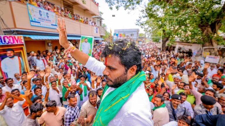 Residents, farmers who oppose the proposed projects of Indosol, BPCL in Nellore District
